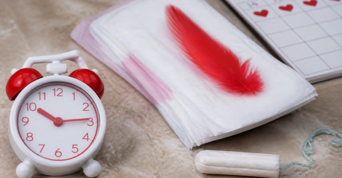 Menstruația neregulată poate semnala 7 probleme de sănătate ascunse. Iată când trebuie să consulți un ginecolog.