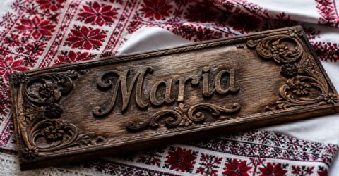 Peste un milion de femei poartă numele Maria în România