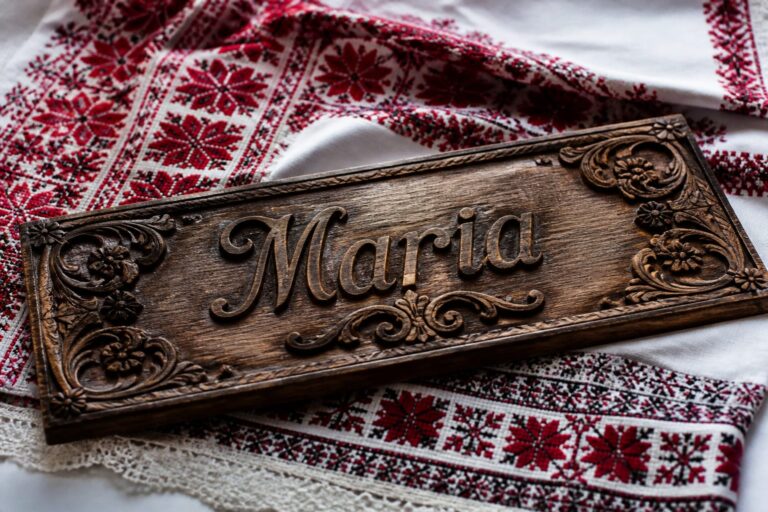 Peste un milion de femei poartă numele Maria în România