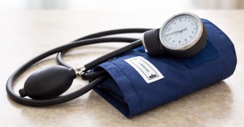 Greutatea nu mai spune singură toată povestea la vârste înaintate. Ce e în joc pentru sănătatea inimii