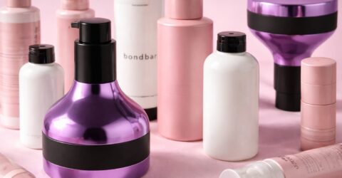 Merită să încerci un dupe pentru Olaplex dacă ai părul rupt de decolorare și placă? Ce fac, de fapt, aceste formule