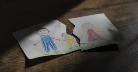 Divorțul părinților crește riscul de depresie la copii cu 41%