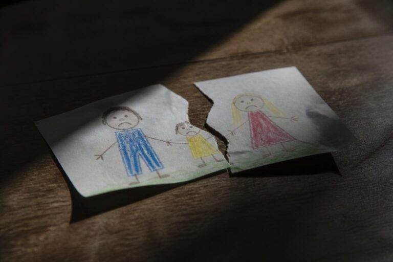 Divorțul părinților crește riscul de depresie la copii cu 41%