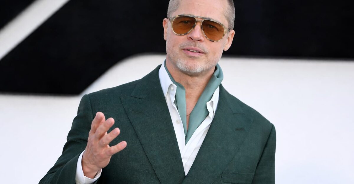 Brad Pitt a simțit oțelul rece al glonțului în cap și a înțeles sinuciderea