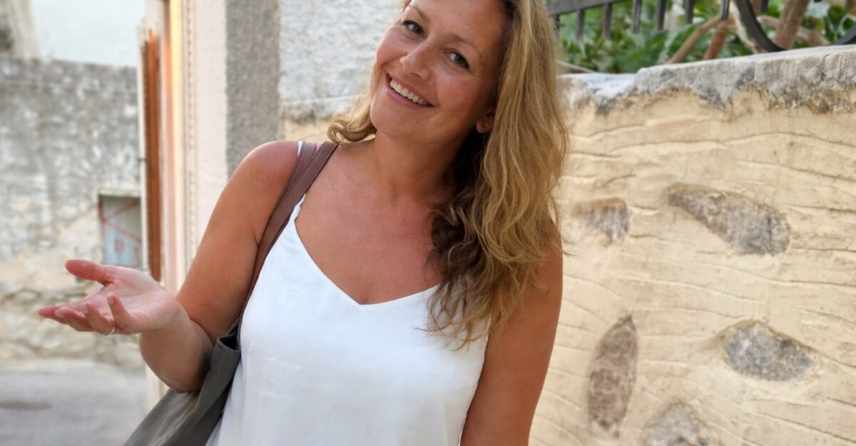 Victoria Stellas a stat 42 de zile în comă după o vacanță în Grecia
