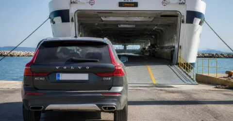 Cât te costă o săptămână în Grecia cu mașina în 2026. Află bugetul real pentru carburant, taxe și ferry înainte de plecare