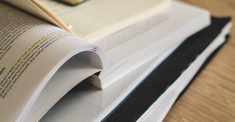 Lectura a fost asociată cu un risc cu 33% mai mic de Alzheimer. Ce au observat cercetătorii
