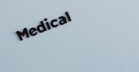 1,6 milioane de femei vor primi scrisori despre riscul rar de meningiom legat de desogestrel 75 micrograme