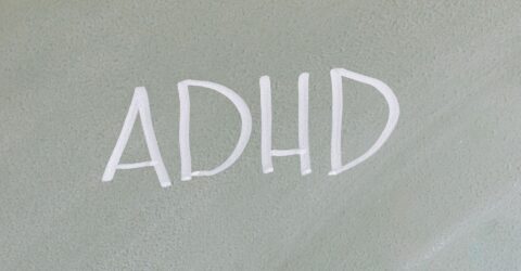 ADHD poate însemna și dificultatea de a începe o sarcină, nu doar de a fi atentă