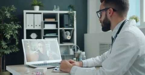 Cancerul la o rudă nu înseamnă că te vei îmbolnăvi. Când poate fi utilă testarea genetică
