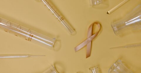 Șapte tipuri de cancer au devenit mai frecvente înainte de 50 de ani în Anglia