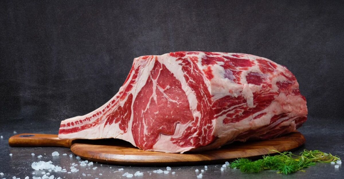 Un zahăr din carne a fost legat de creșterea cu 63% a riscului relativ pentru diabetul de tip 2