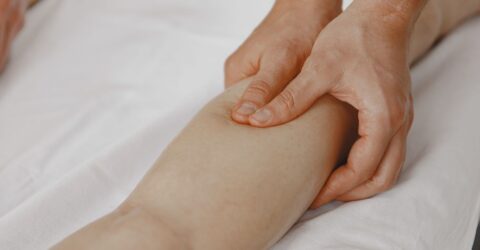 Părul puțin pe degete nu dovedește o boală arterială. Schimbările care justifică un consult
