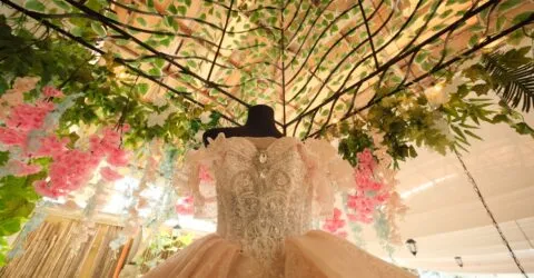 Rochiile de mireasă cu fuste mari apar în moda pentru 2027. Ce se verifică la probă și în contract