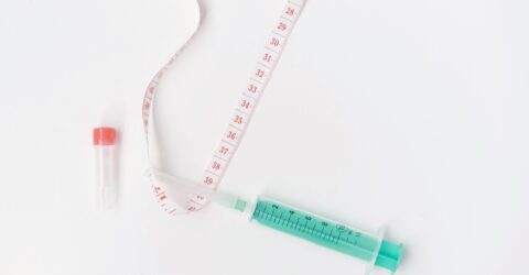 Copiii de minimum 10 ani ar putea primi injecții contra obezității în condițiile prevăzute de OMS
